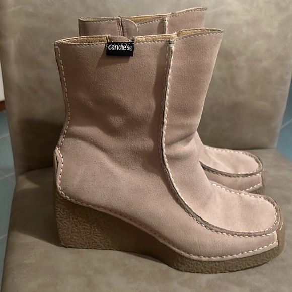 Women’s size 9 suede booties - Picture 5 of 10
